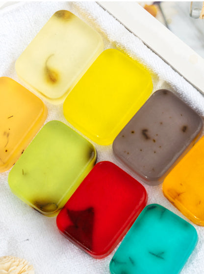 Handmade Plant Essential Oil Soap Natural Calendula , Marigold ,Lavender, Osmanthus Fragrans Soap Herbal Soap