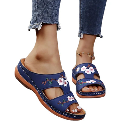 Casual Sandals Comfortable Soft Slippers Women 2022 Embroider Flower Colorful Ethnic Flat Platform Open Toe Outdoor Beach Shoes