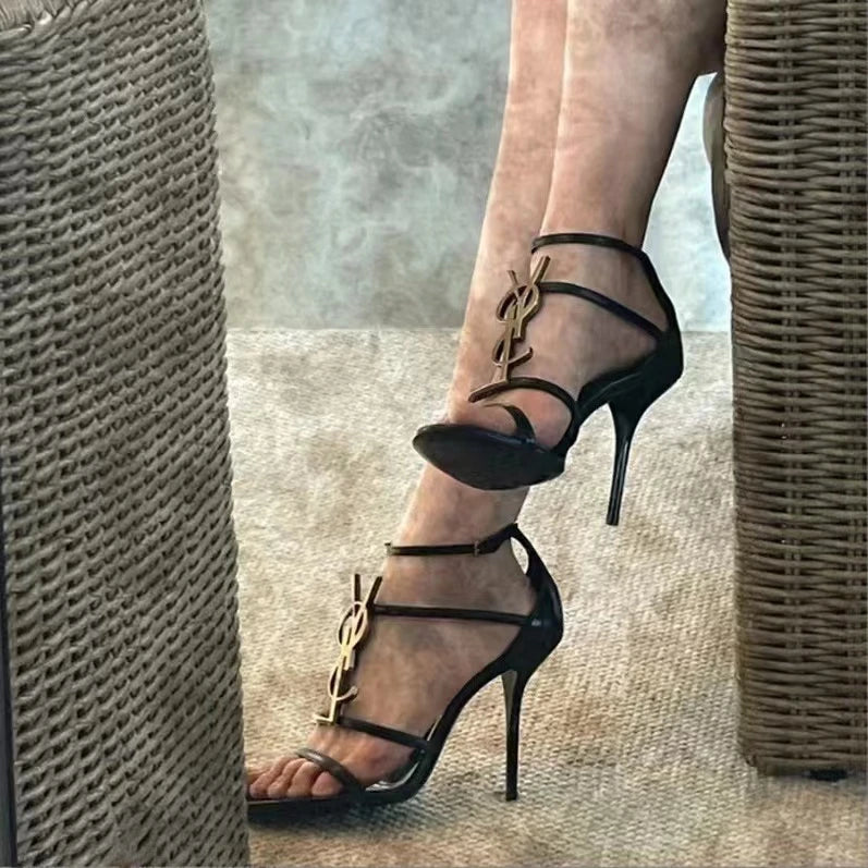 2025 big brand ladies summer new buckle sandals metal letters fashion banquet travel outdoor high heels waist luxury sandals