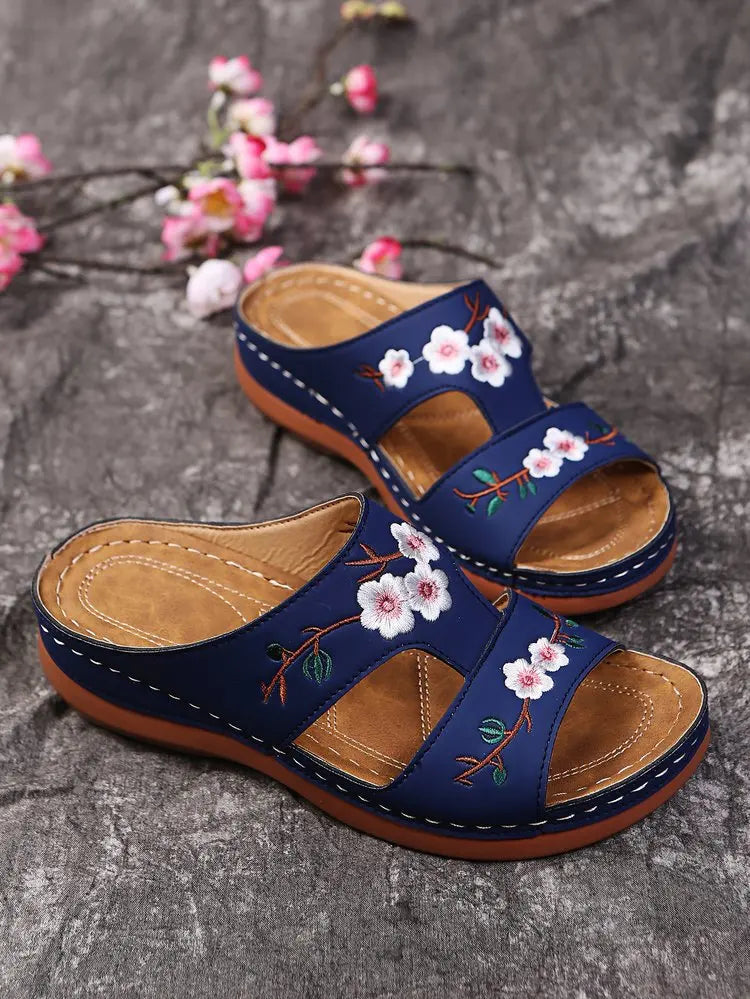 Casual Sandals Comfortable Soft Slippers Women 2022 Embroider Flower Colorful Ethnic Flat Platform Open Toe Outdoor Beach Shoes