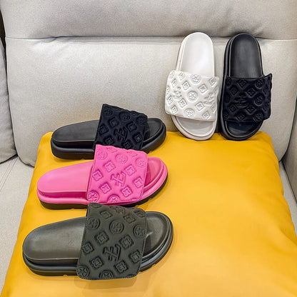 Ladies Magic Sticker Flat Slippers 2024 Summer New Designer Luxury Sandals for Women Elegant Home Flat Slippers Zapatos De Mujer