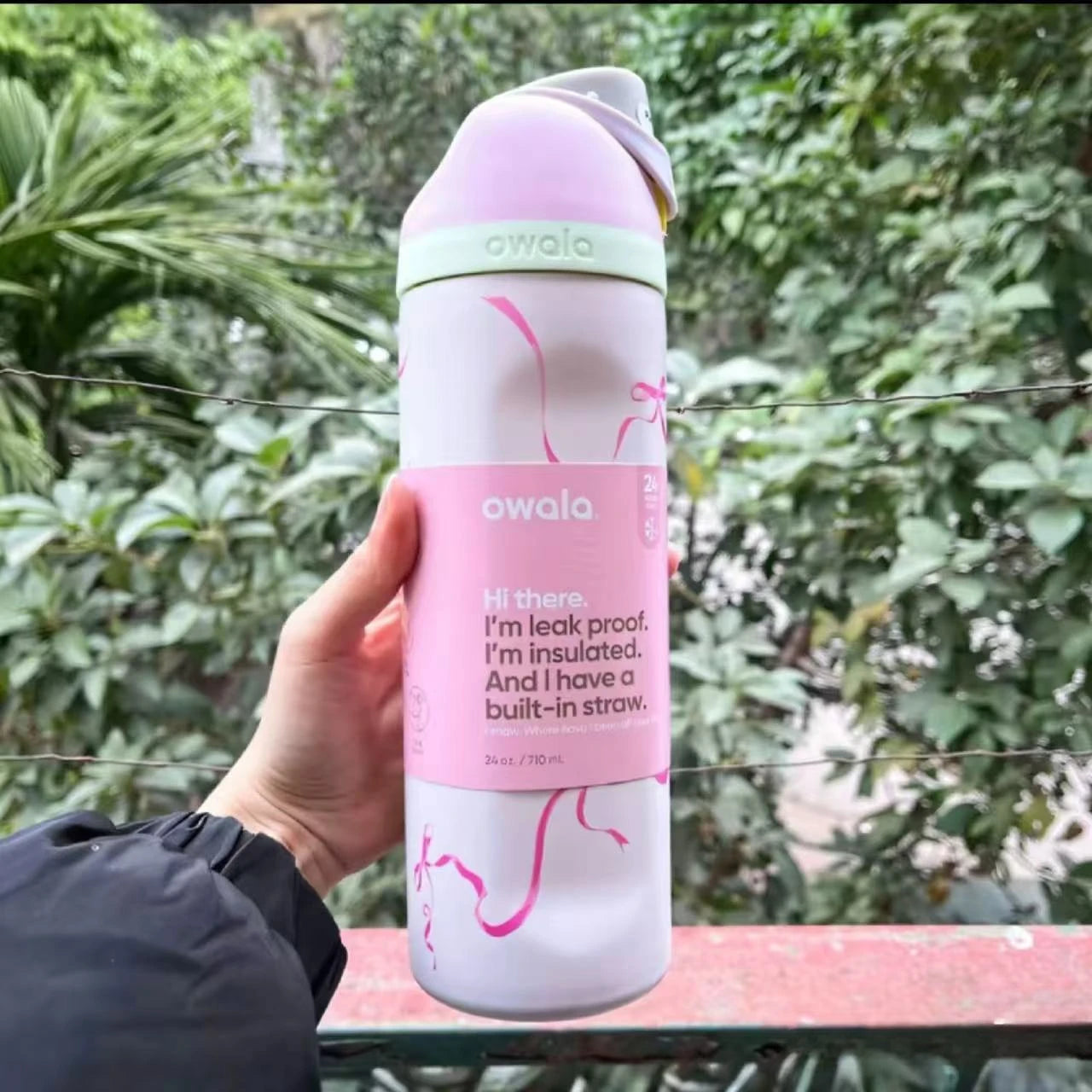 32 Oz Insulated Stainless Steel  Cup Water Bottle with Straw, BPA-Free Sports Water Bottle, Great for Travel